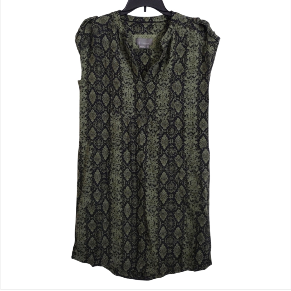 Anthropologie lightweight green black snake print dress cap sleeves size small